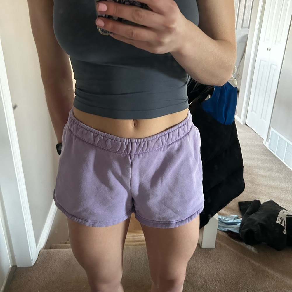 Aritzia tna gd petal purple cozy fleece boyfriend shorts!!